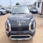 Mitsubishi outlander  | Abritmoi