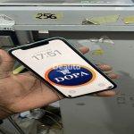 iPhone 11 légère tache dans l’écran  | Dealito.ci