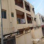 Un immeuble R+2 à vendre a angre chu  | Dealito.ci